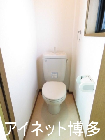 トイレ　清潔感のあるトイレです