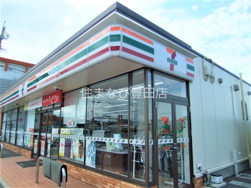 コンビニ　セブンイレブン豊田市若林東町店（コンビニ）まで657m