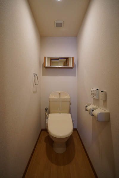 トイレ　同じ建物の別なお部屋