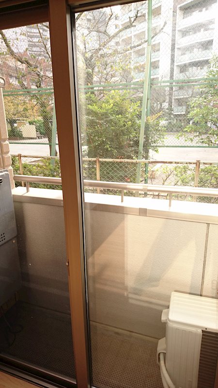 バルコニー　★気分転換に外の空気を吸いたい時に最適です