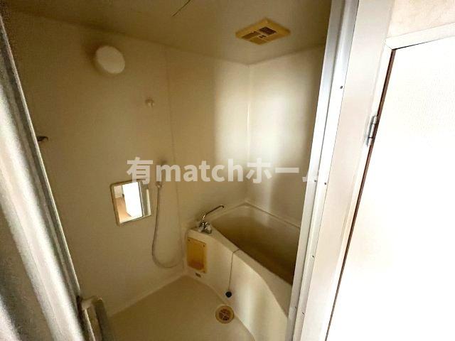 バス・シャワールーム　(参考)同マンション同間取り他部屋の写真