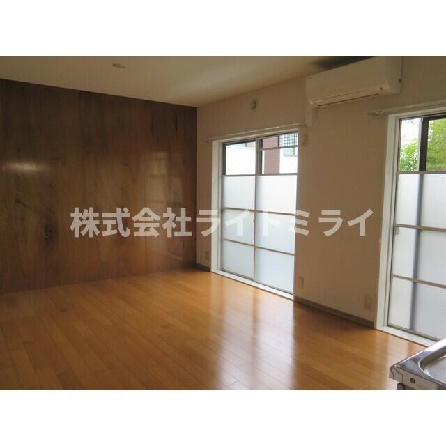 居室・リビング　?