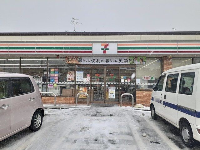コンビニ　セブンイレブン上木戸４丁目店（コンビニ）まで112m
