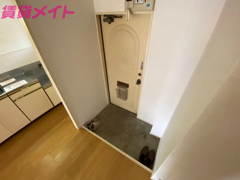 玄関　別部屋参考写真