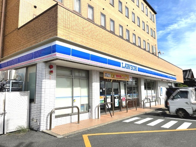 コンビニ　ローソン員弁町楚原店（コンビニ）まで610m