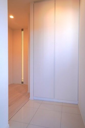 玄関　☆シューズボックス付き玄関スペース☆