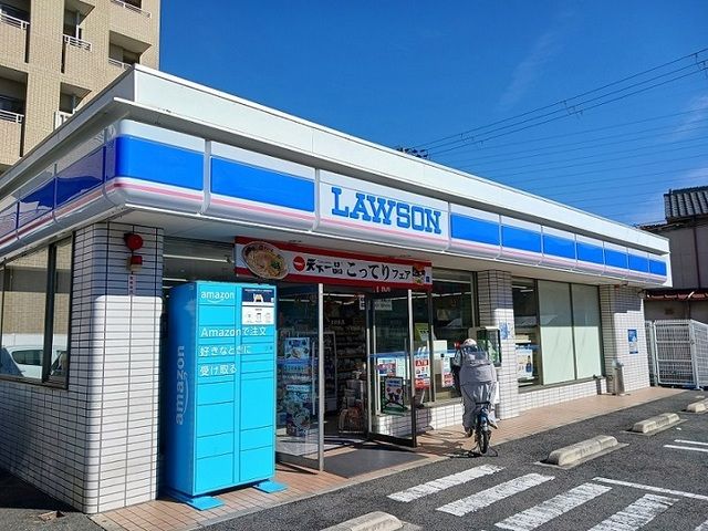 コンビニ　ローソン様（コンビニ）まで210m