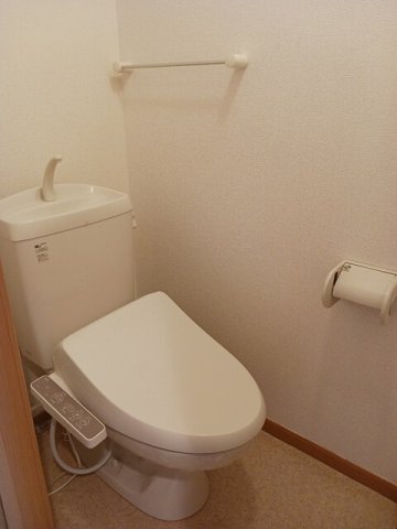 トイレ　清潔感のあるトイレです