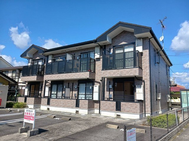建物外観　落ち着いた雰囲気の外観です