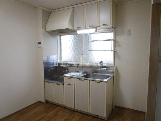 キッチン　同物件別部屋です。