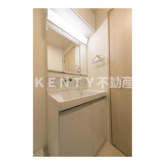 洗面設備　使いやすい洗面所です