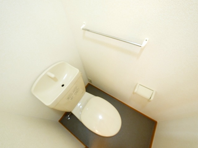 トイレ　ゆったりとした空間のトイレです
