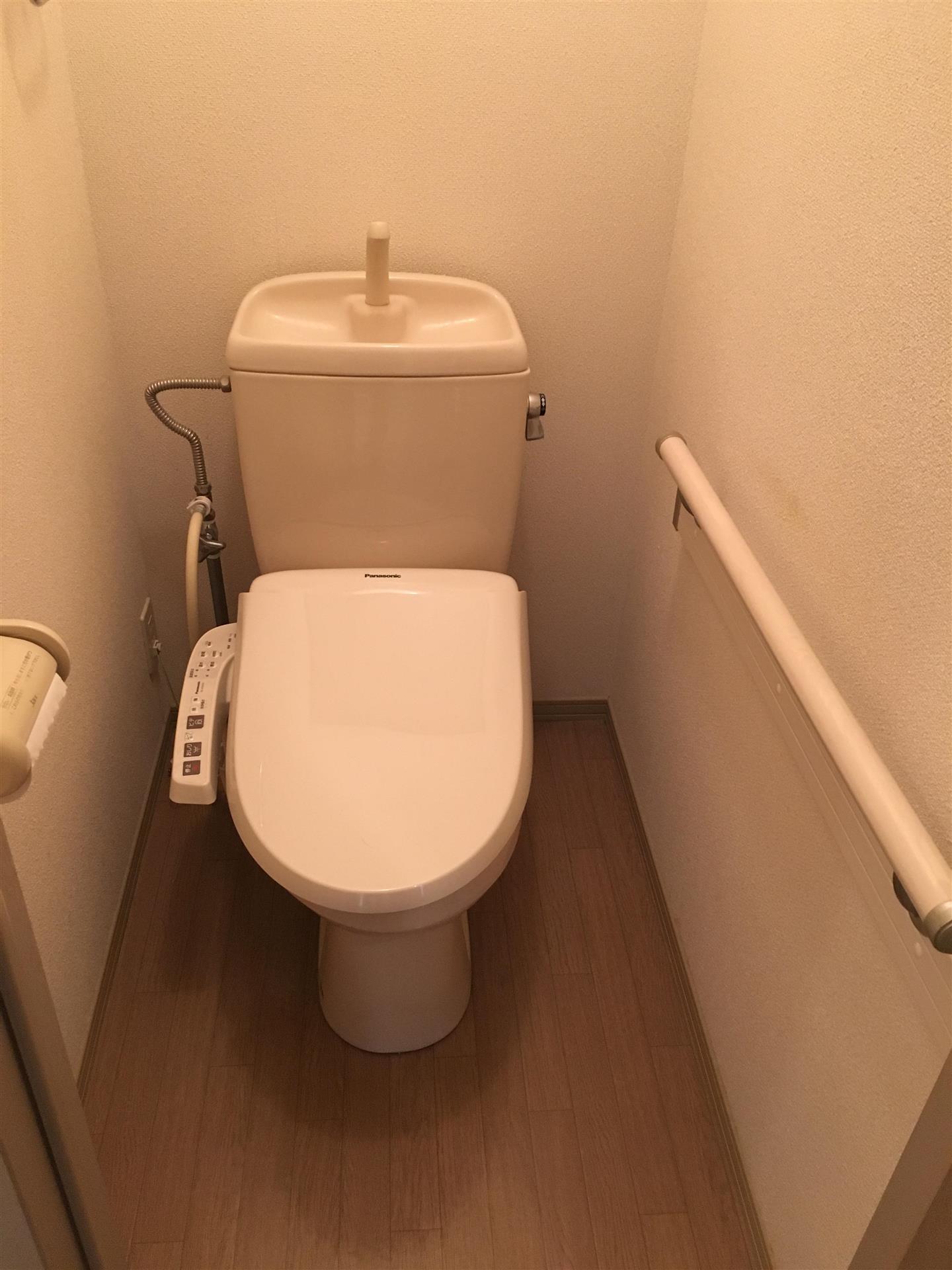 トイレ　トイレ