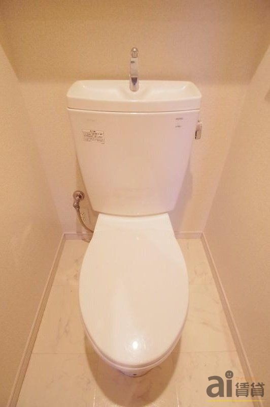 トイレ　※同仕様写真です