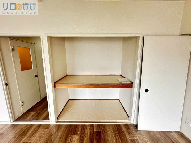 収納　広々としたリビングです