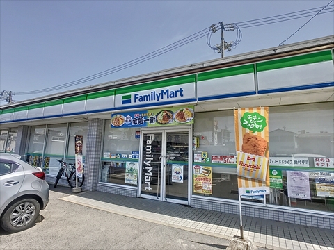 コンビニ　ファミリーマート大高緑地公園店（コンビニ）まで629m