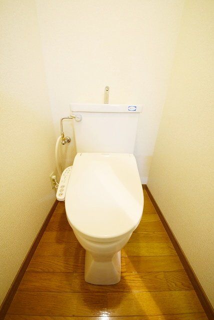 トイレ　★洗浄機付きの洋式トイレです★