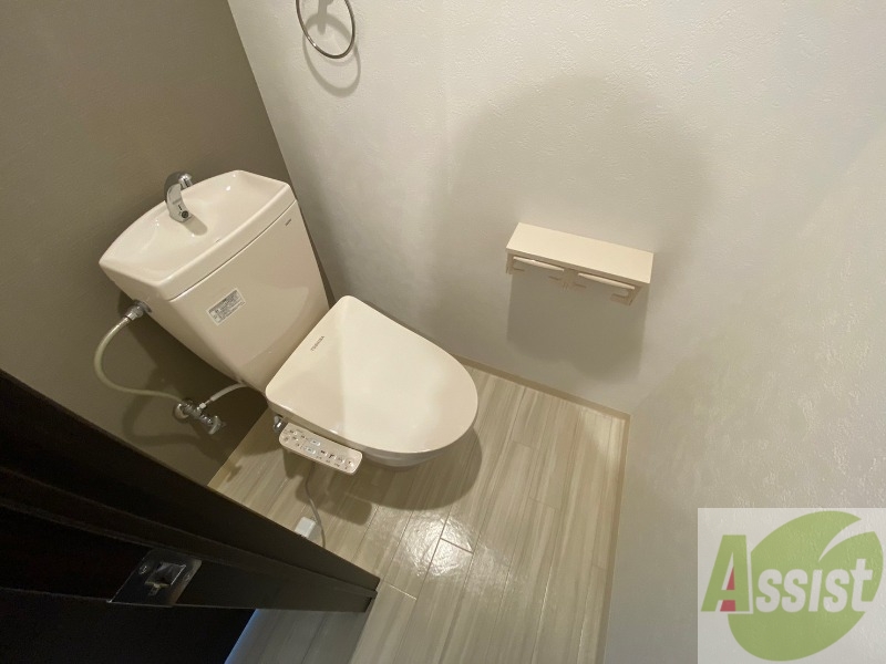 トイレ　トイレです。ウォシュレット付を探している方、おすすめです。