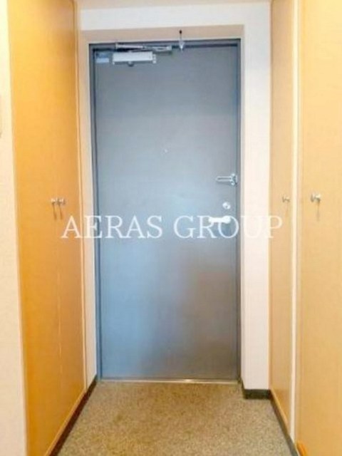 玄関　別部屋同仕様タイプ