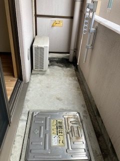 バルコニー　※リフォーム前の写真です