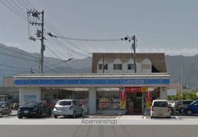 コンビニ　ローソン（コンビニ）まで353m