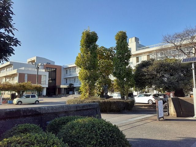 小学校　壬生町立安塚小学校（小学校）まで600m