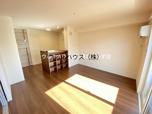 居室・リビング　人気のカウンターキッチン！