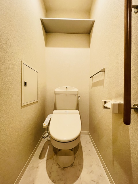 トイレ　写真は別部屋参考写真★