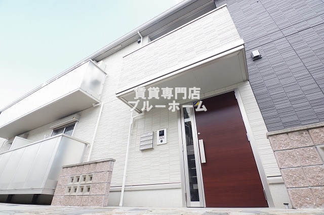 建物外観　３階建てのハウスメーカー施工ハイツです！