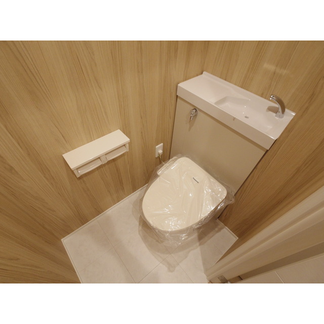 トイレ　※写真は同型物件のものです。