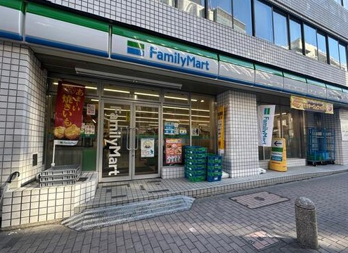 コンビニ　ファミリーマートエスプラナード赤坂店（コンビニ）まで170m