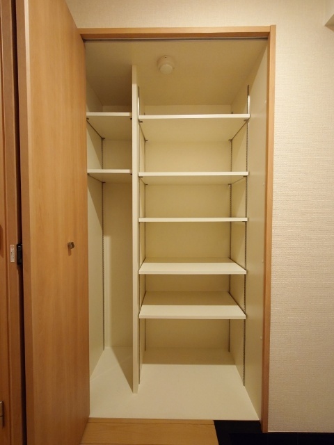 玄関　玄関収納