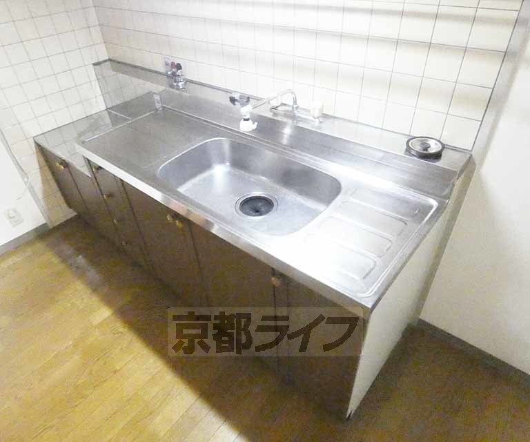 キッチン　スペースに余裕有り