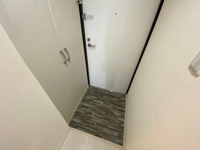 玄関　※別の部屋の写真です。