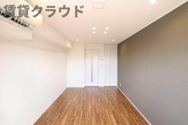 居室・リビング　アクセントクロスのおしゃれなお部屋☆