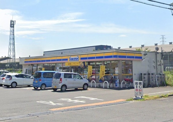 コンビニ　ミニストップ 春日部増戸店（コンビニ）まで496m
