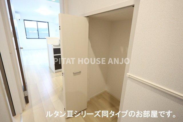 その他設備　ちょっとした収納スペースも充実しています
