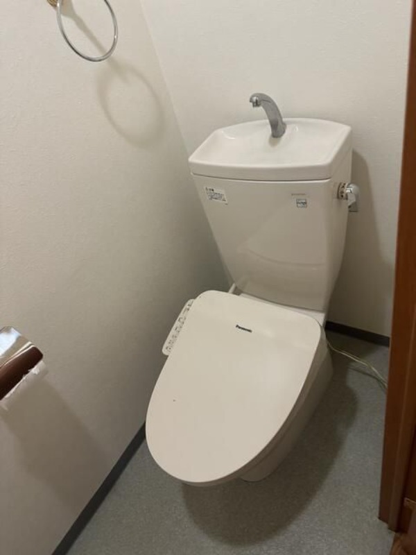 トイレ　デュオスカーラ上野