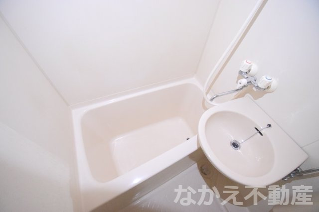 バス・シャワールーム　お風呂で日々の疲れを落としましょう