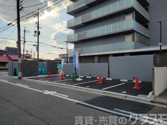 駐車場　敷地内駐車場
