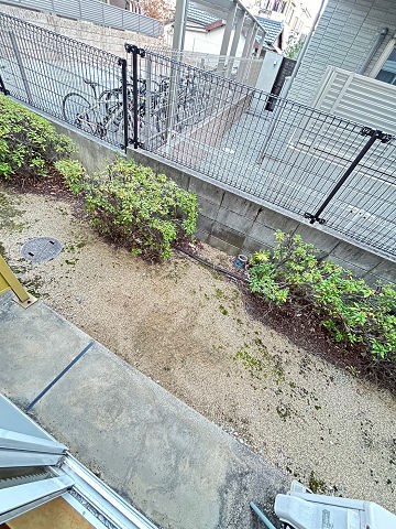 バルコニー　バルコニーからの眺めを楽しみながら食事をしませんか