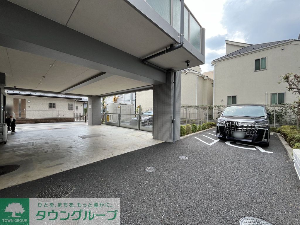駐車場　駐車場