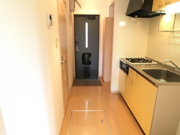 キッチン　同建物の別部屋の写真