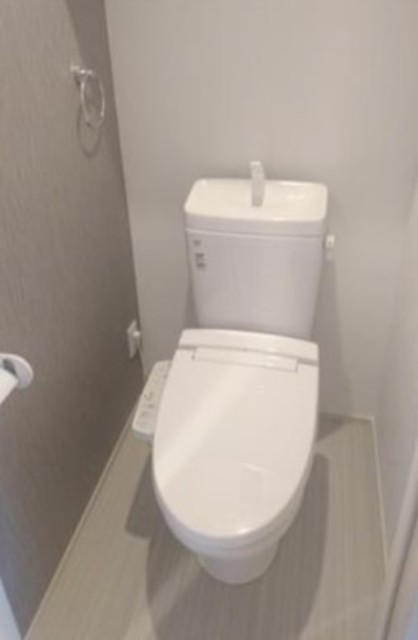 トイレ　同仕様の別部屋画像