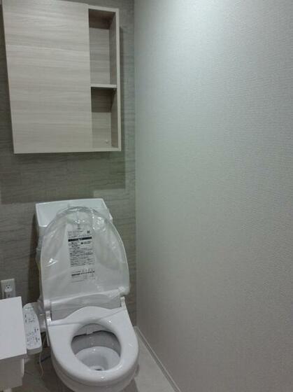 東武伊勢崎線 蒲生駅 徒歩5分 3階建 築1年のトイレ写真