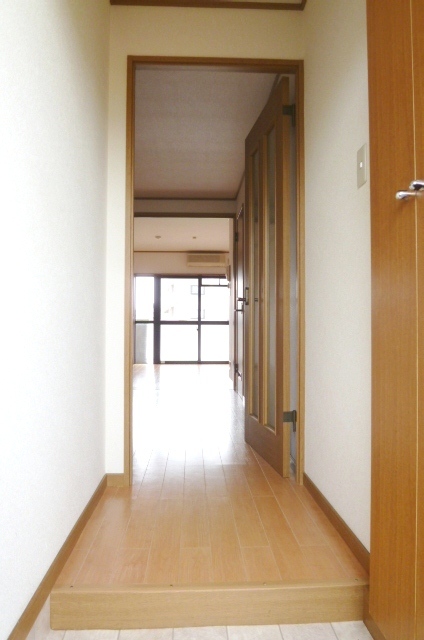 玄関　ゆったりとした玄関です