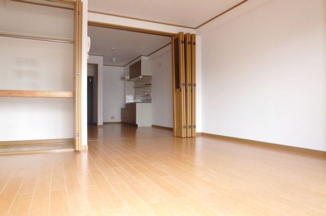 居室・リビング　使いやすい居間です