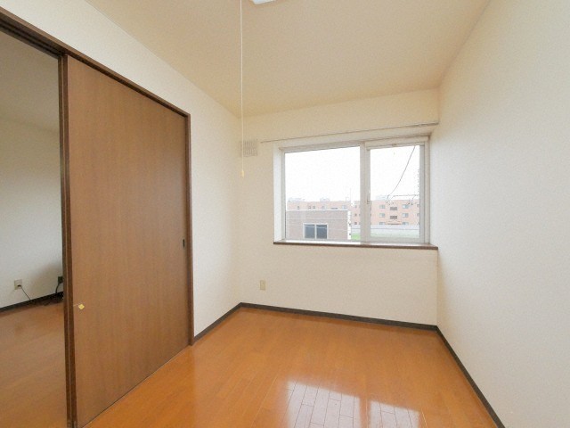その他部屋・スペース　壁面が多く家具の配置がしやすいです♪