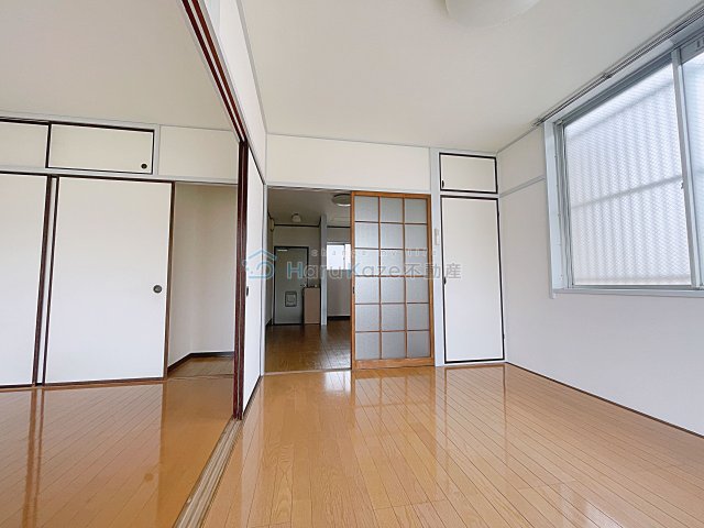 地下鉄桜通線 野並駅 徒歩6分 3階建 築40年の居間写真
