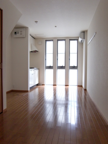 居室・リビング　★キレイなフローリングのお部屋です★